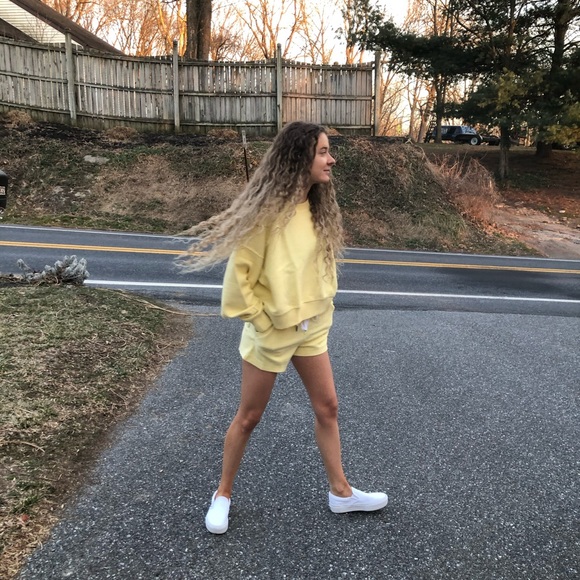 Aerie matching crewneck and shorts set - Picture 6 of 6